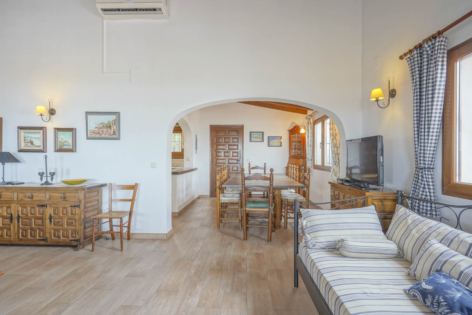 Villa in Pego, Alicante, Spain 5 bedrooms, 307 sq.m. No. 93137