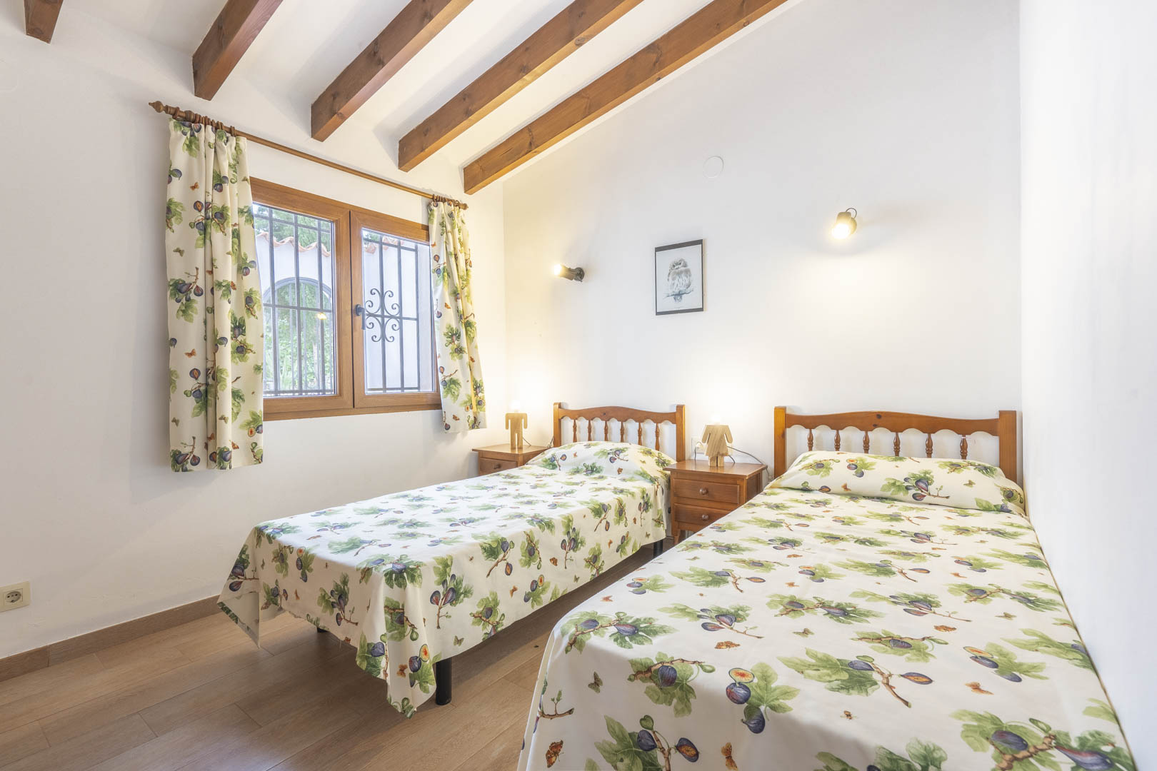 Villa in Pego, Alicante, Spain 5 bedrooms, 307 sq.m. No. 93137