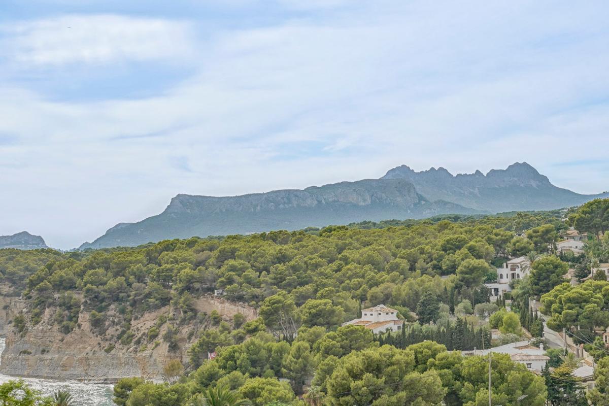 Villa in Benissa, Alicante, Spain 4 bedrooms, 383 sq.m. No. 82249