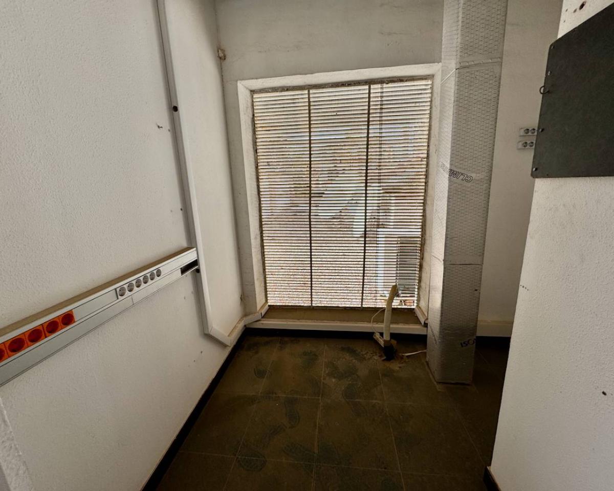 Commercial property in Algorfa, Alicante, Spain 245 sq.m. No. 112938