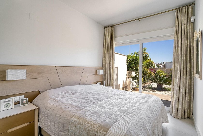 Bungalow in Torrevieja, Alicante, Spain 3 bedrooms, 81 sq.m. No. 103373