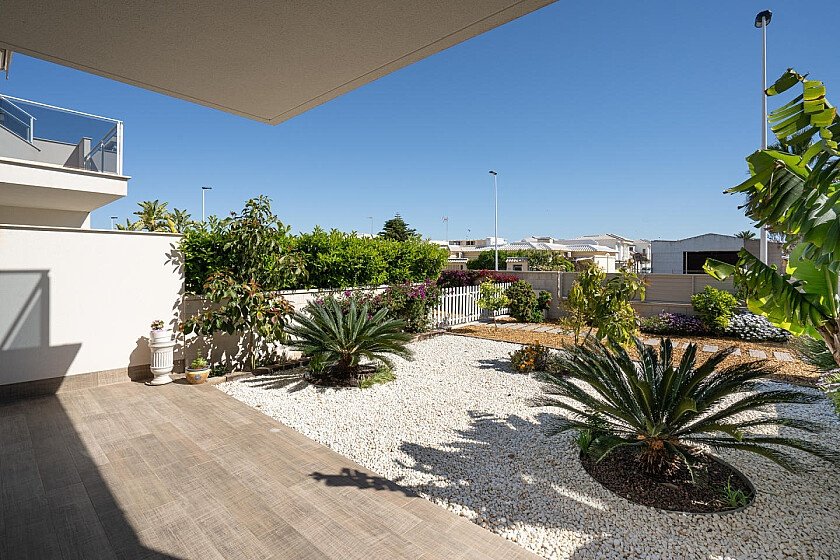Bungalow in Torrevieja, Alicante, Spain 3 bedrooms, 81 sq.m. No. 103373