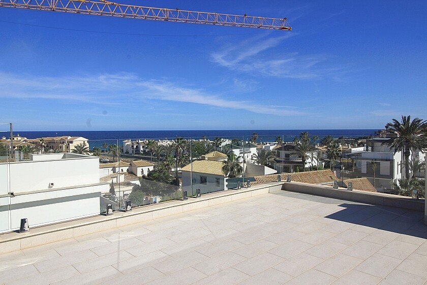 Villa a La Zenia, Alicante, Spagna 5 camere da letto, 306 mq. N° 103370