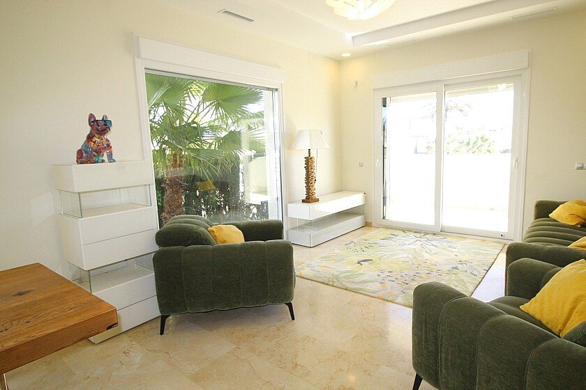 Villa a La Zenia, Alicante, Spagna 5 camere da letto, 306 mq. N° 103370