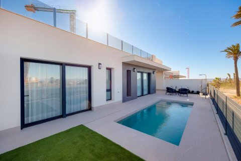 Huvila Torrevieja, Alicante, Espanja 3 makuuhuonetta, 142 m2 No. 112324