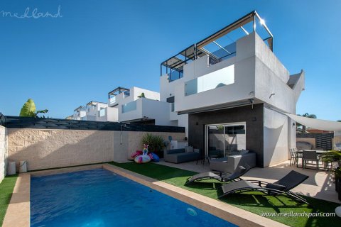 Villetta a schiera a Rojales, Alicante, Spagna 3 camere da letto, 109.87 mq. N° 105416