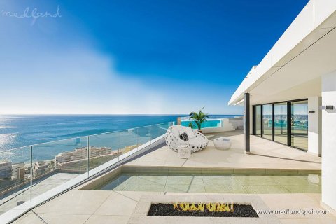 Apartamento en Fuengirola, Málaga, España 4 dormitorios, 260 m2 No. 108643