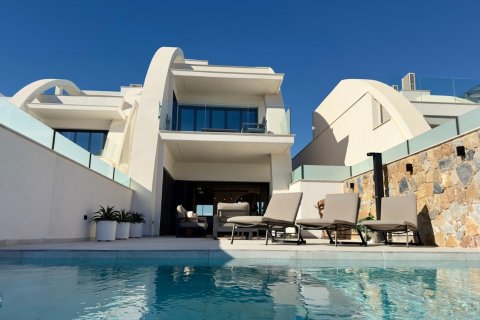 Bungalow w Alicante, Hiszpania 4 sypialnie, 80 mkw. nr 112073