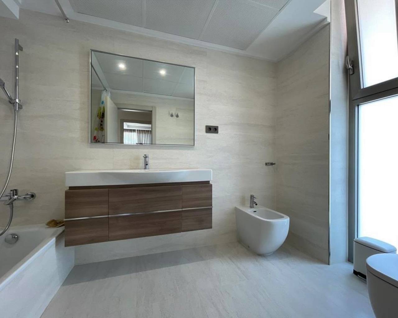 Villa i Calpe, Alicante, Spanien 5 sovrum, 362 kvm. Nr. 88947