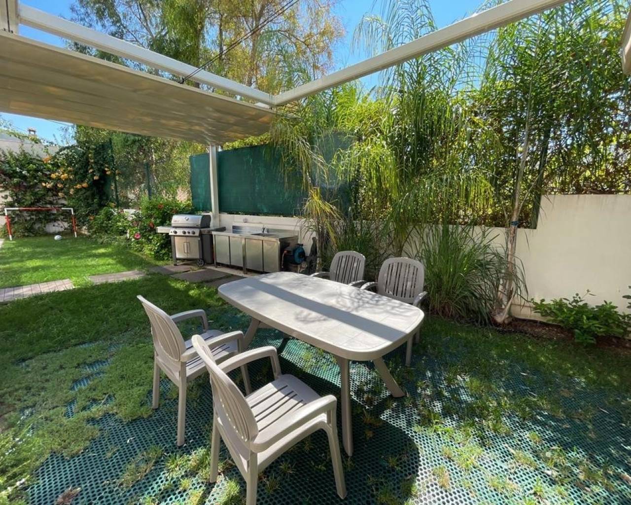 Villa i Calpe, Alicante, Spanien 5 sovrum, 362 kvm. Nr. 88947