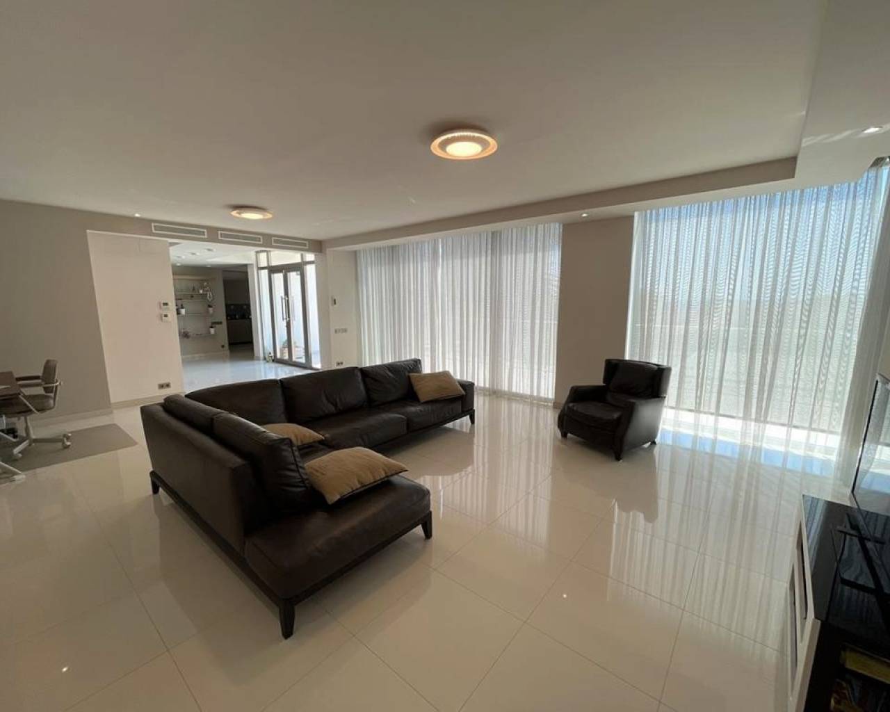 Villa i Calpe, Alicante, Spanien 5 sovrum, 362 kvm. Nr. 88947