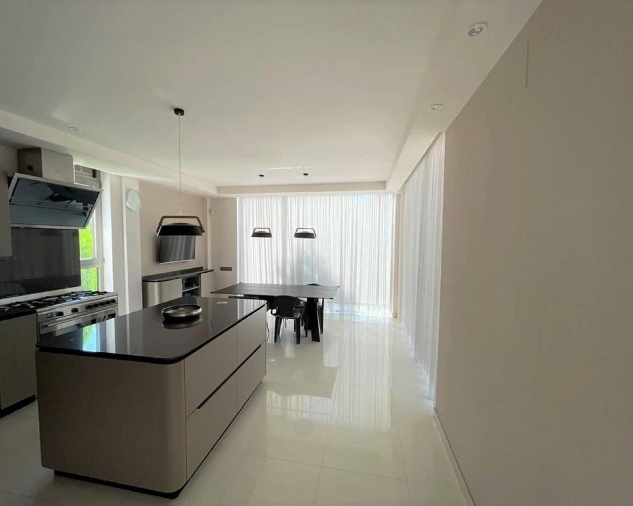 Villa i Calpe, Alicante, Spanien 5 sovrum, 362 kvm. Nr. 88947