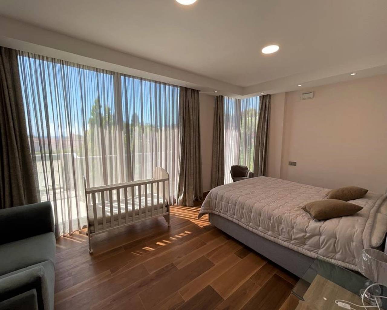 Villa i Calpe, Alicante, Spanien 5 sovrum, 362 kvm. Nr. 88947