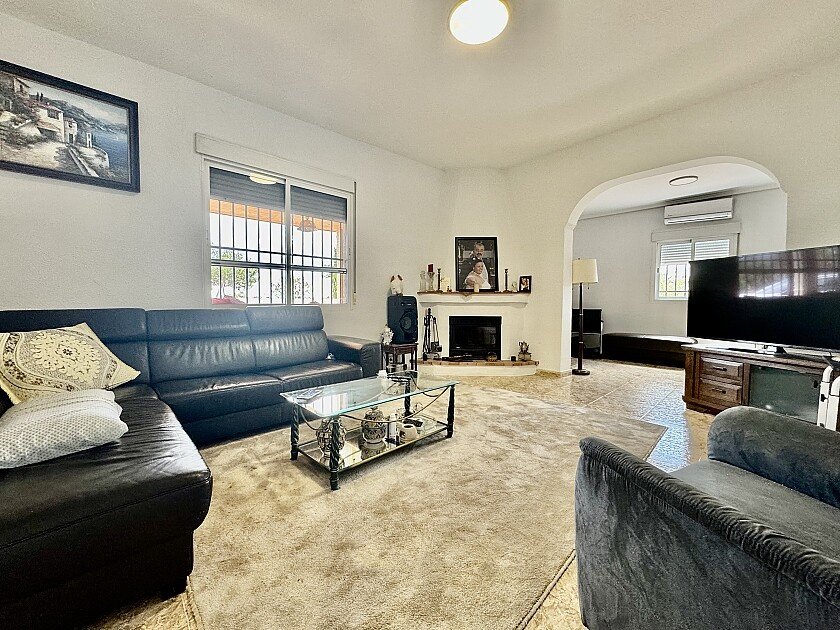 Villa in Alicante, Spanien 6 Schlafzimmer, 270 m2 Nr. 103341