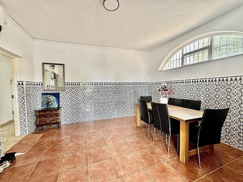 Villa in Alicante, Spanien 6 Schlafzimmer, 270 m2 Nr. 103341