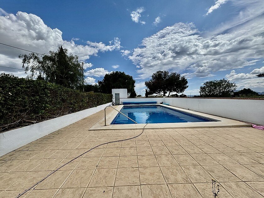Villa in Alicante, Spanien 6 Schlafzimmer, 270 m2 Nr. 103341