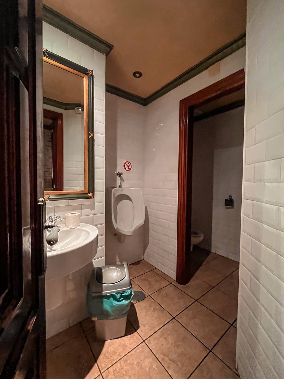 Propiedad comercial en Villajoyosa, Alicante, España No. 95230