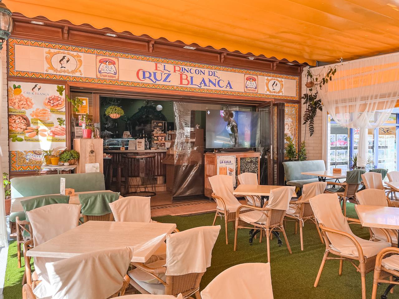 Propiedad comercial en Villajoyosa, Alicante, España No. 95230