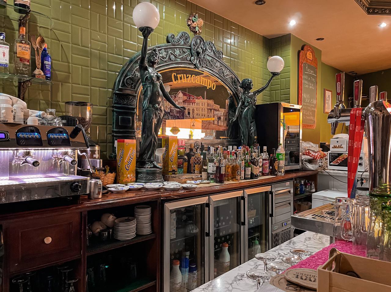 Propiedad comercial en Villajoyosa, Alicante, España No. 95230
