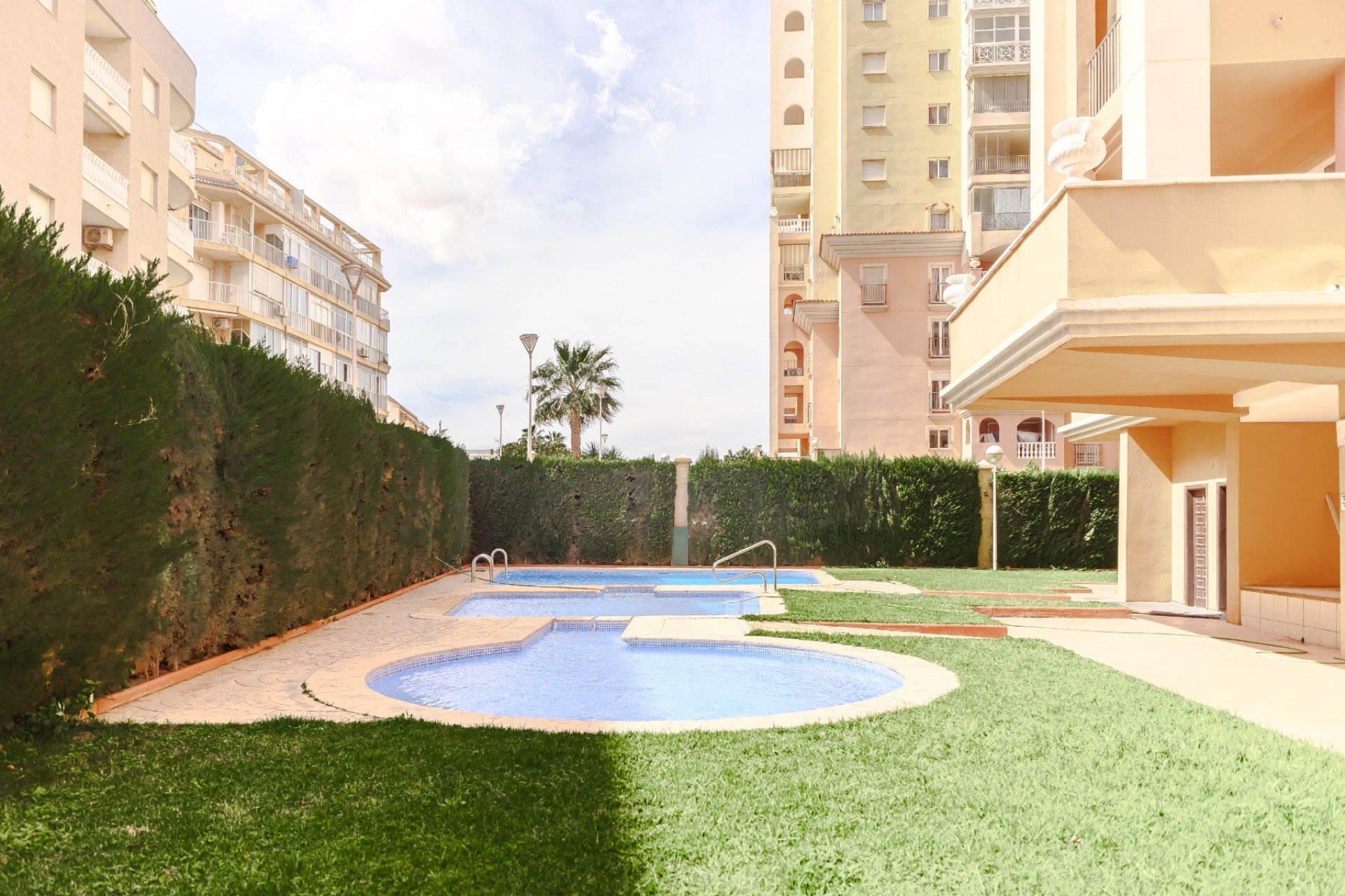 Lägenhet i Torrevieja, Alicante, Spanien 2 sovrum, 65 kvm. Nr. 117465
