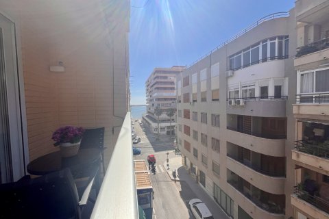 Apartment à Torrevieja, Alicante, Espagne 3 chambres, 101 m2 No. 117467