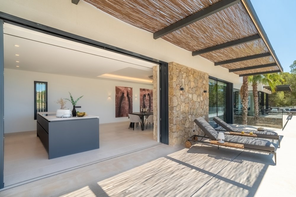 Villa en El Camp De Mar, Mallorca, España 4 dormitorios, 450 m2 No. 109937