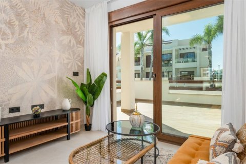 Bungalowi Balcones de VIVI, Torrevieja, Alicante, Espanja 3 makuuhuonetta, 70.71 m2 No. 89796