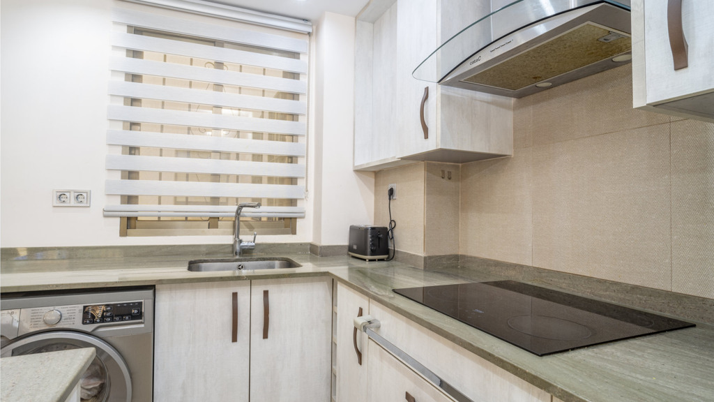 Apartamento en Estepona, Málaga, España 2 dormitorios, 60.62 m2 No. 117299