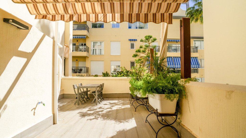 Apartamento en Estepona, Málaga, España 2 dormitorios, 60.62 m2 No. 117299