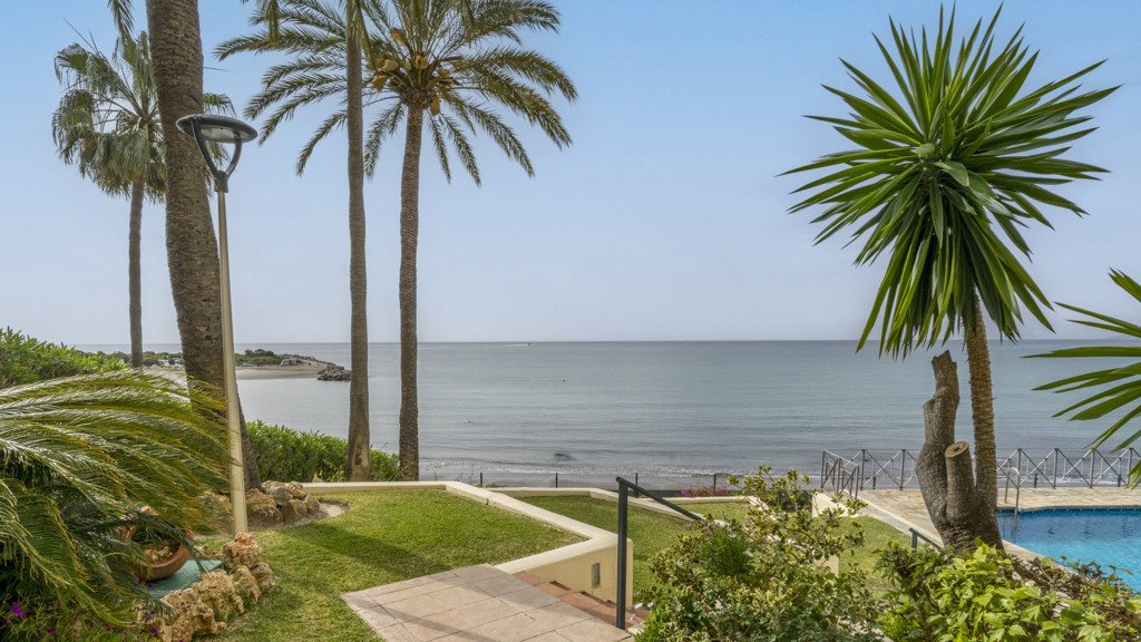 Apartamento en Estepona, Málaga, España 2 dormitorios, 60.62 m2 No. 117299