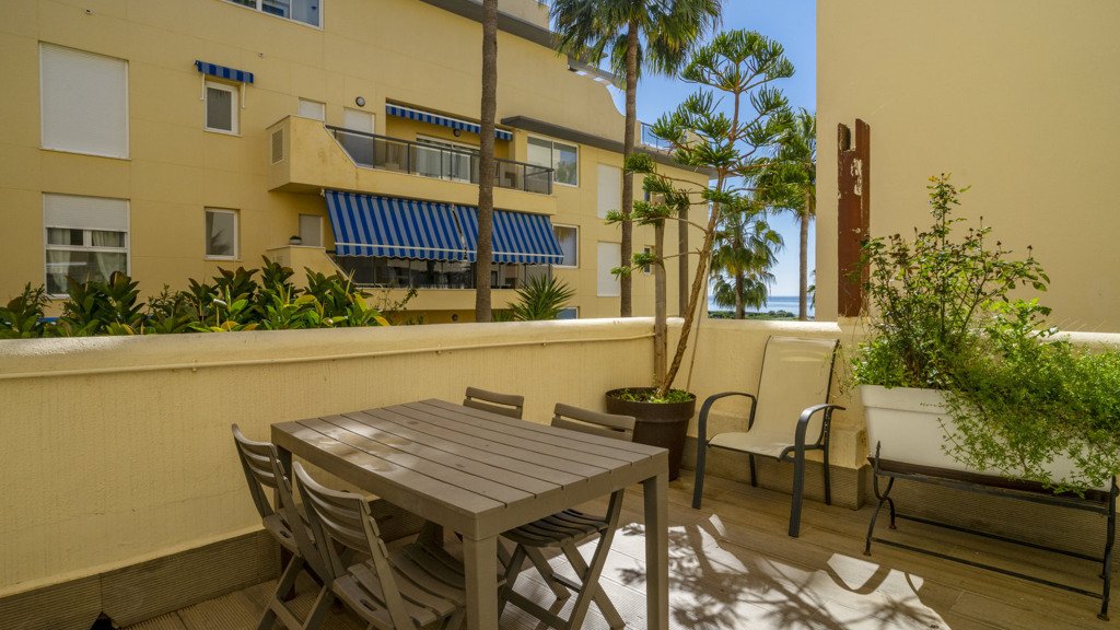 Apartamento en Estepona, Málaga, España 2 dormitorios, 60.62 m2 No. 117299