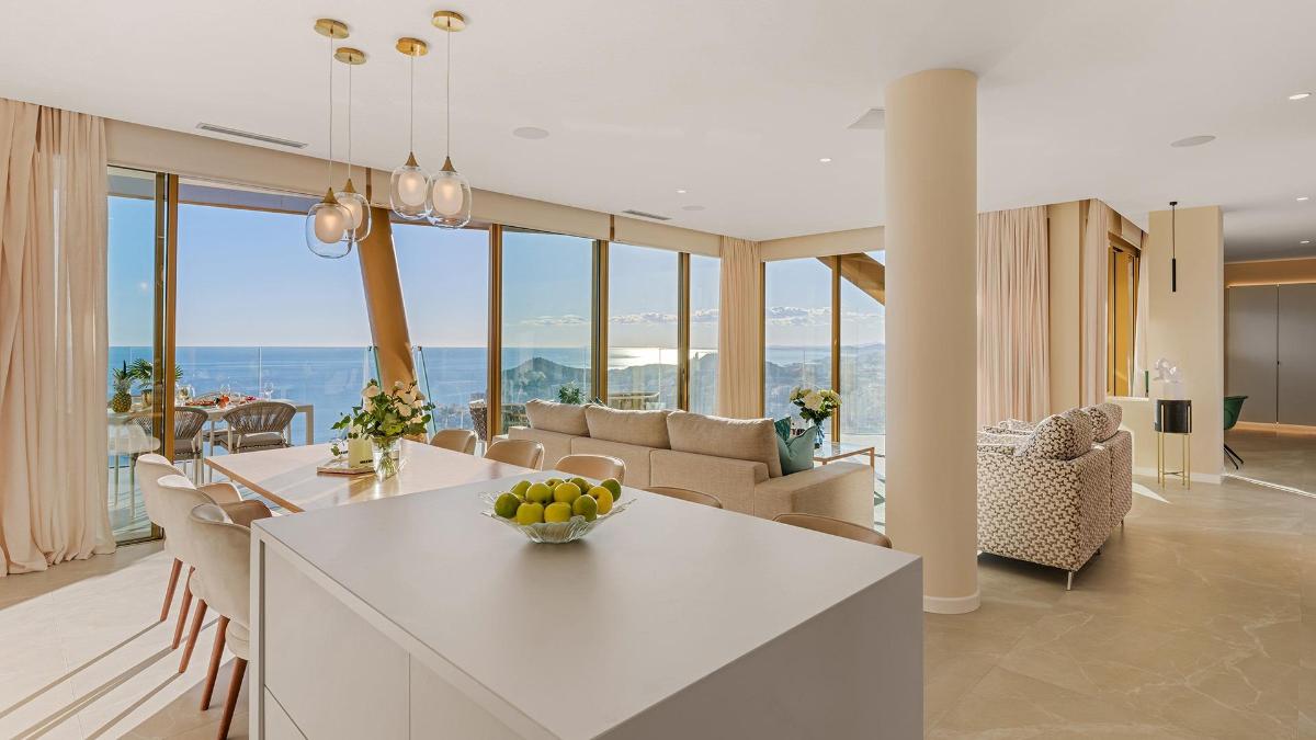 Appartamento a Benidorm, Alicante, Spagna 8 camere da letto, 565 mq. N° 100651