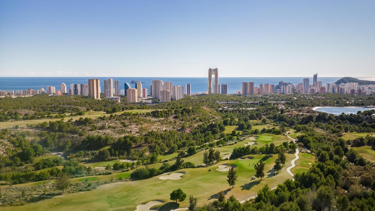 Appartamento a Benidorm, Alicante, Spagna 8 camere da letto, 565 mq. N° 100651