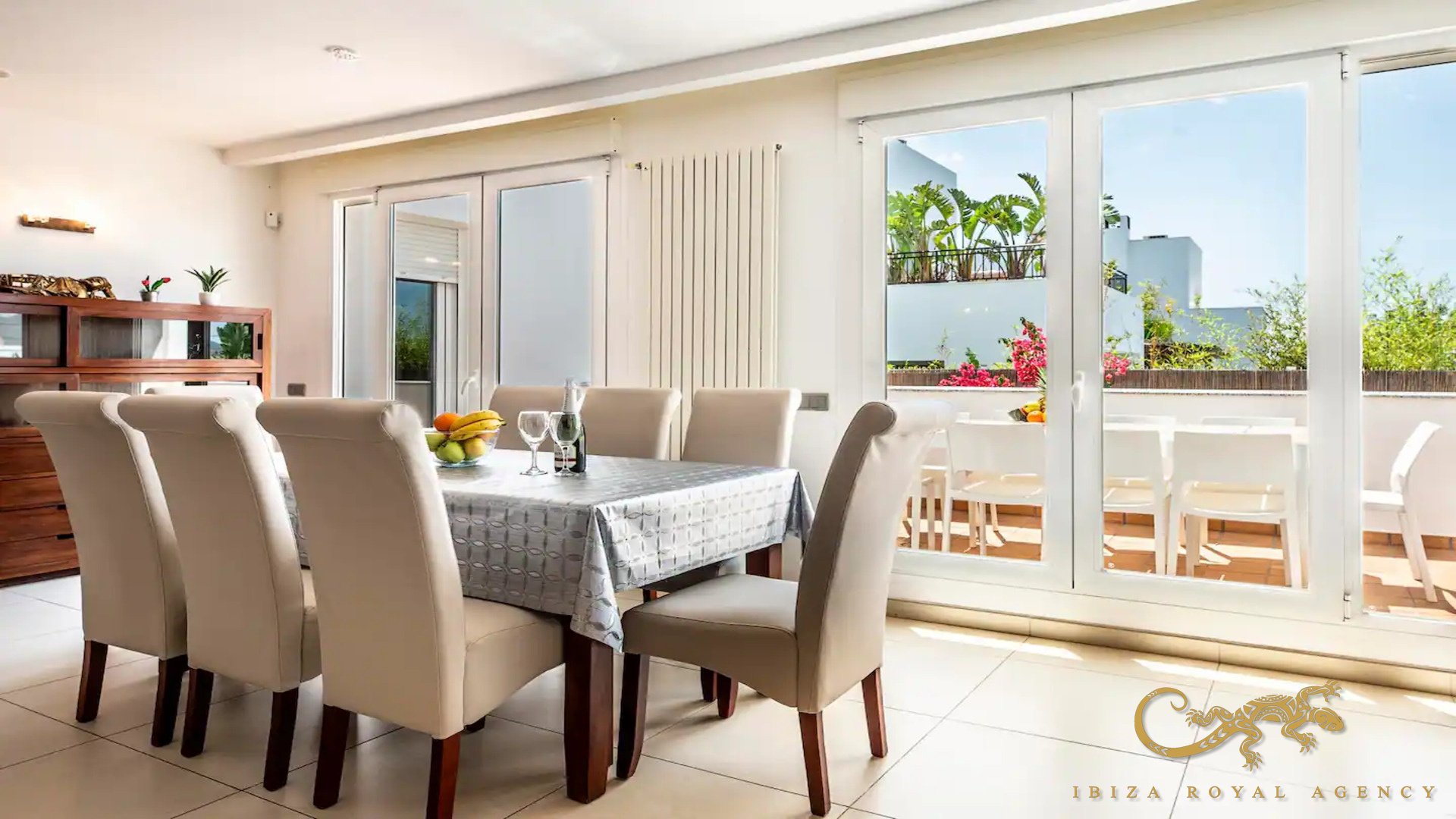 Villa in Jesus, Ibiza, Spain 5 bedrooms, 400 sq.m. No. 130024
