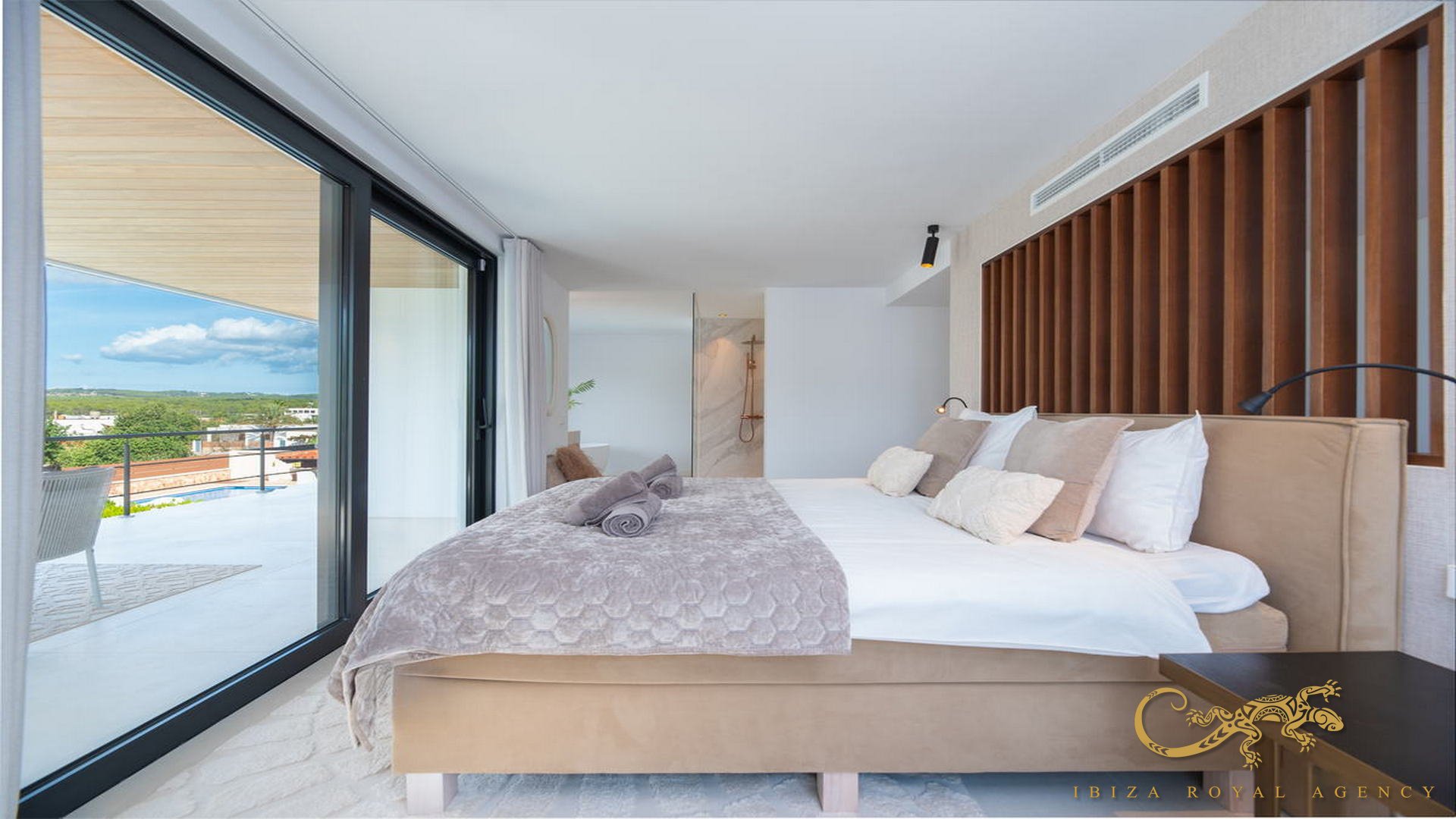 Villa à Jesus, Ibiza, Espagne 5 chambres, 370 m2 No. 130017