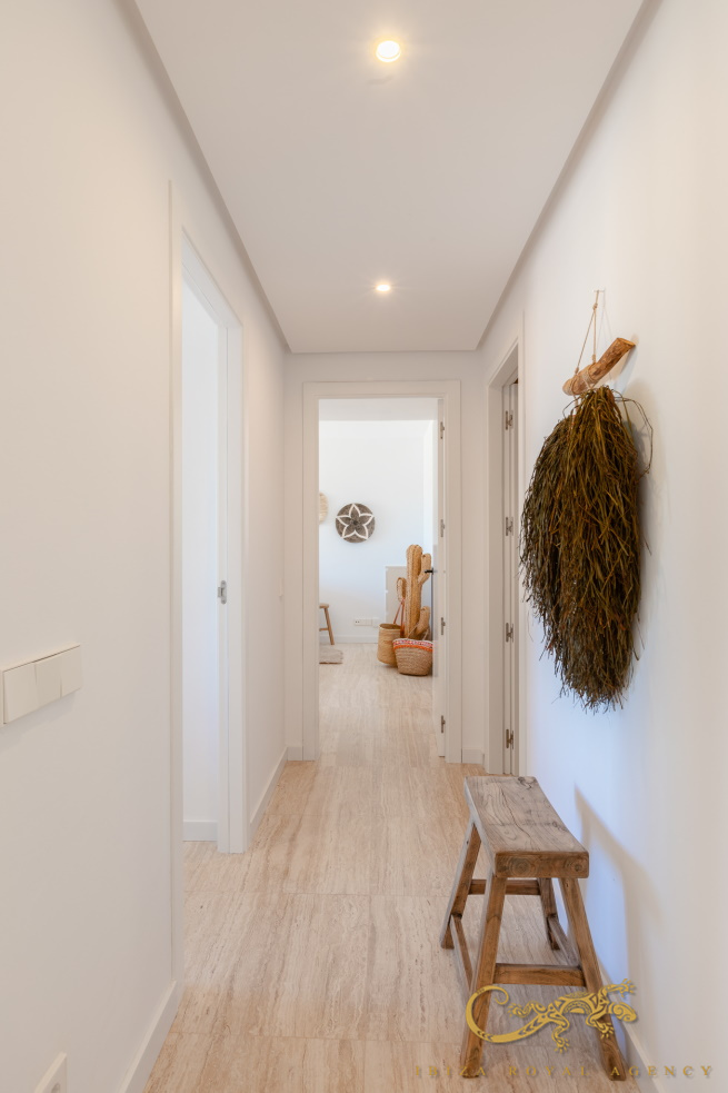 Lägenhet i Cala Carbo, Ibiza, Spanien 2 sovrum, 93 kvm. Nr. 129991