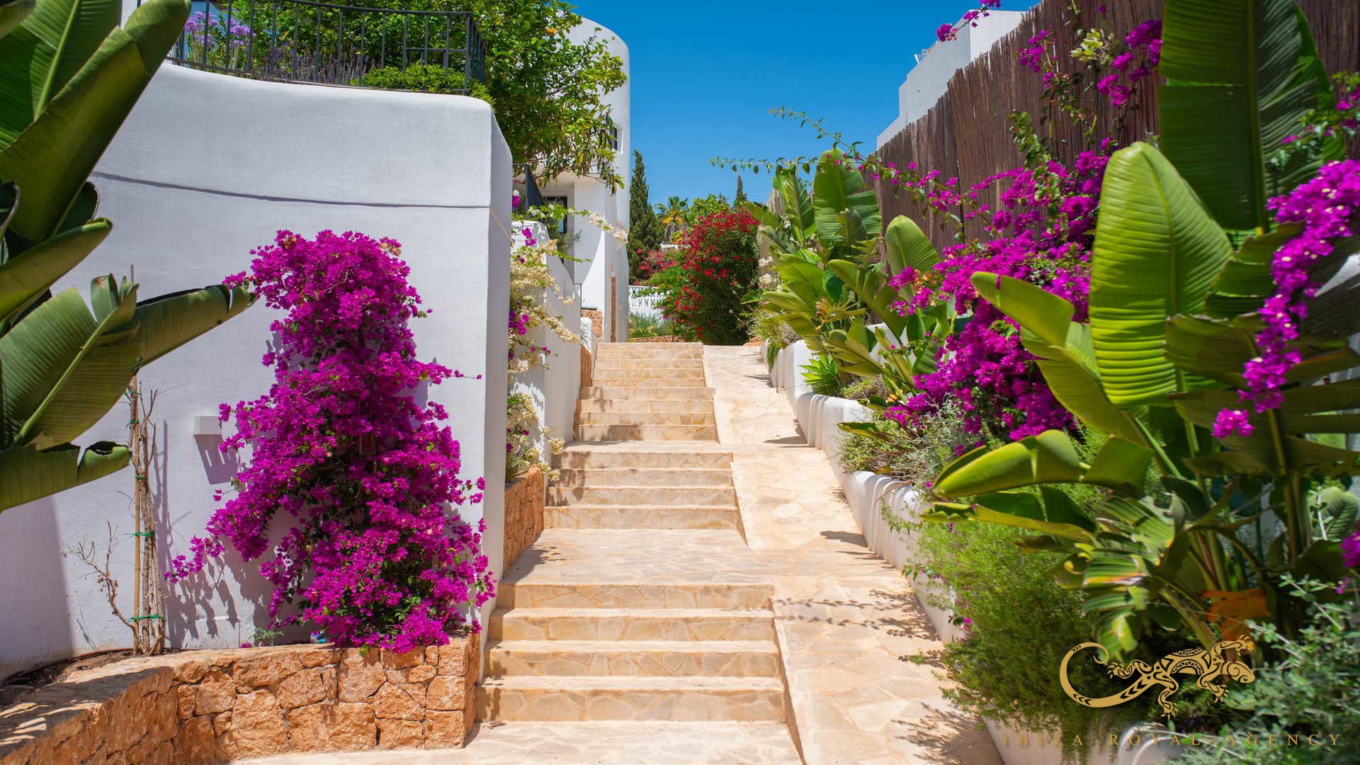Villa i Cap Martinet, Ibiza, Spanien 5 sovrum, 415 kvm. Nr. 130030
