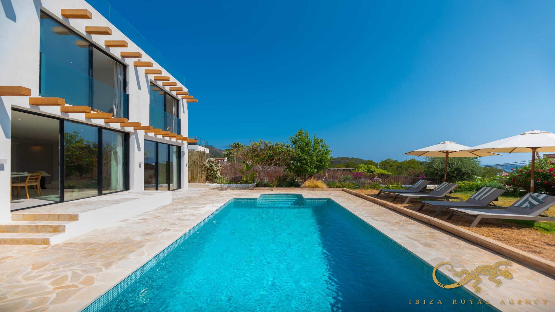 Villa i Cap Martinet, Ibiza, Spanien 5 sovrum, 415 kvm. Nr. 130030