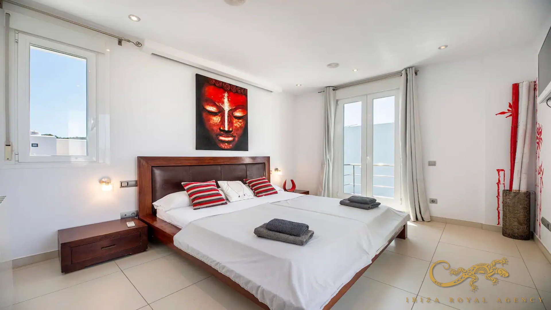 Villa in Jesus, Ibiza, Spain 5 bedrooms, 400 sq.m. No. 130024