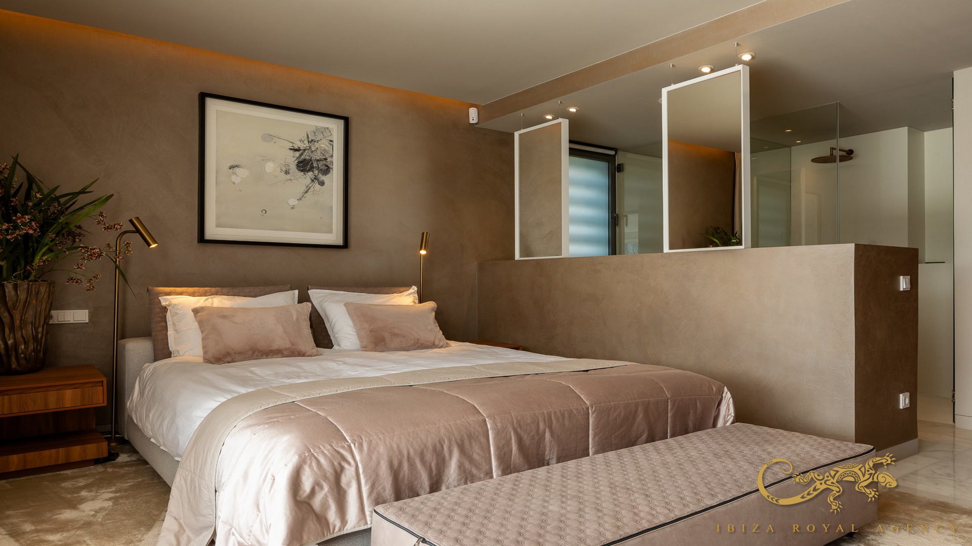Huoneisto Cap Martinet, Ibiza, Espanja 4 makuuhuonetta, 275 m2 No. 129992