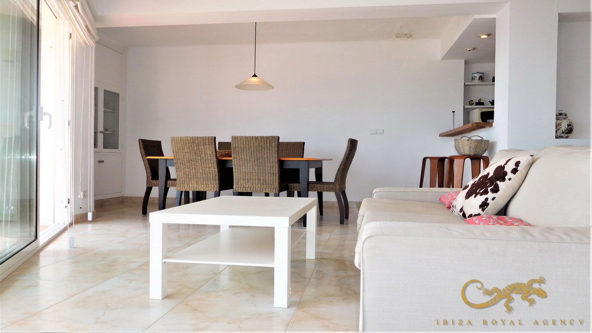 Apartamento en Ibiza ciudad, Ibiza, España 3 dormitorios, 107 m2 No. 129988