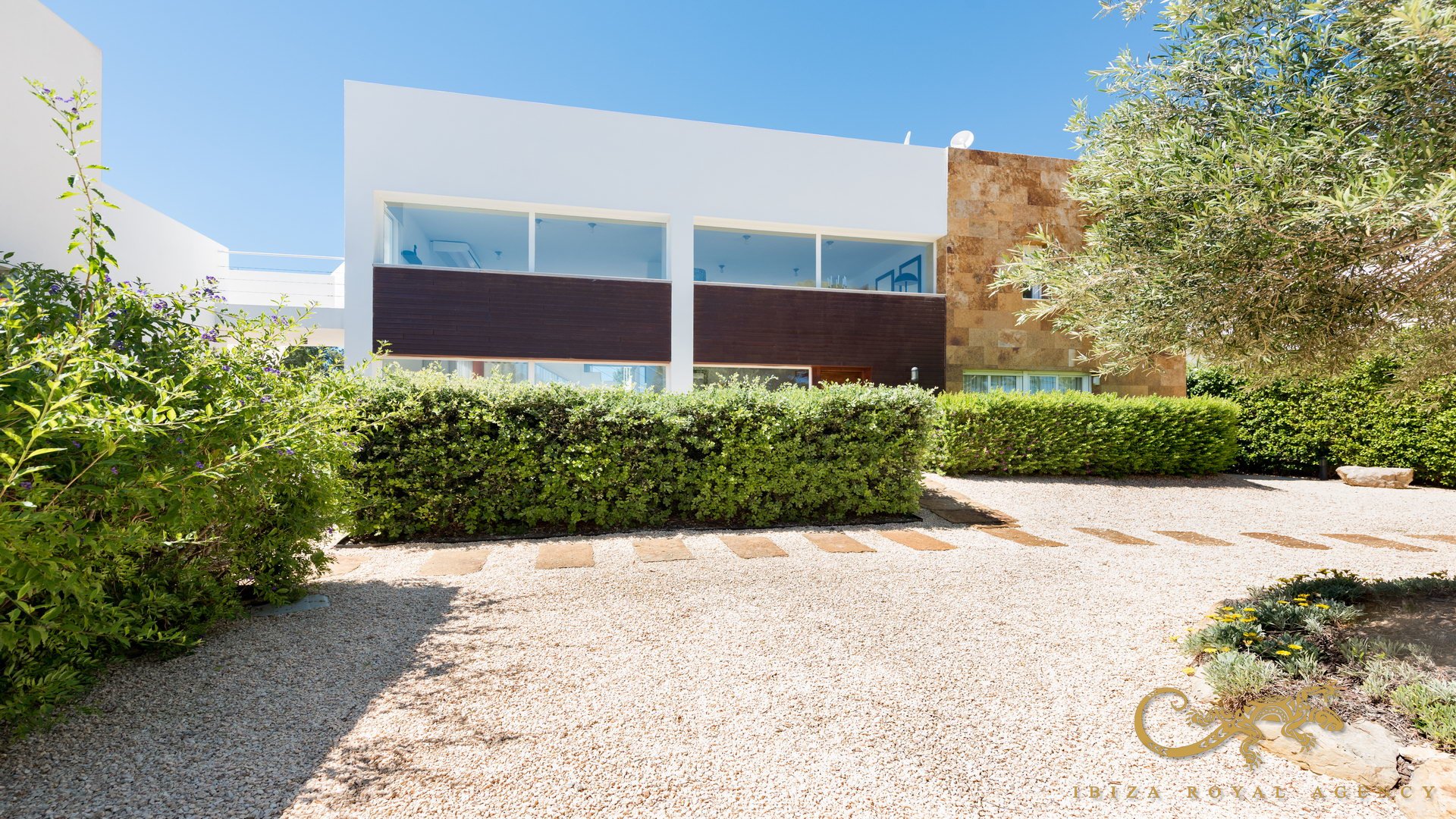 Villa in Cala Vadella, Ibiza, Spain 6 bedrooms, 461 sq.m. No. 130013
