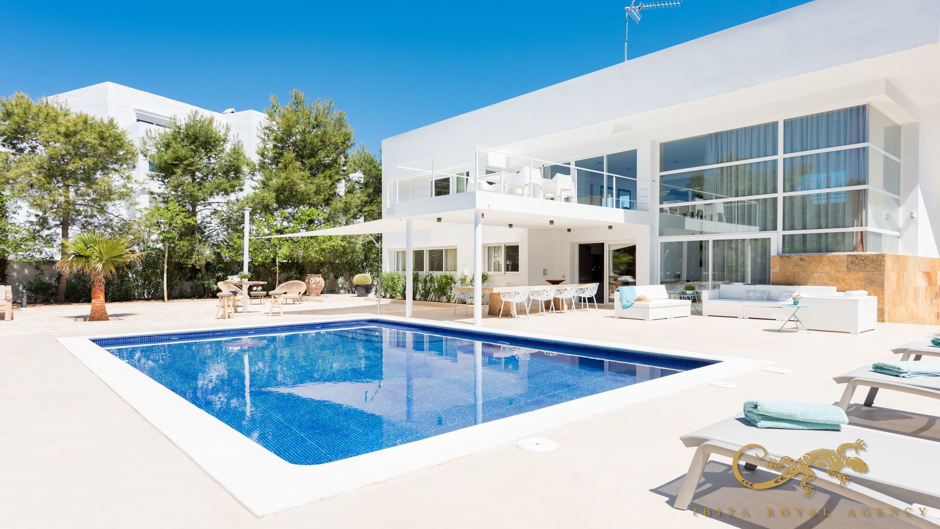 Villa in Cala Vadella, Ibiza, Spain 6 bedrooms, 461 sq.m. No. 130013