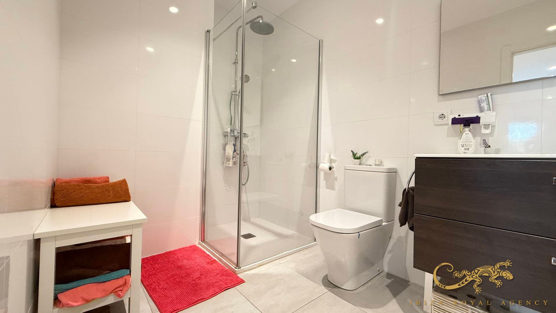 Huoneisto Ibiza town, Ibiza, Espanja 2 makuuhuonetta, 84 m2 No. 129997