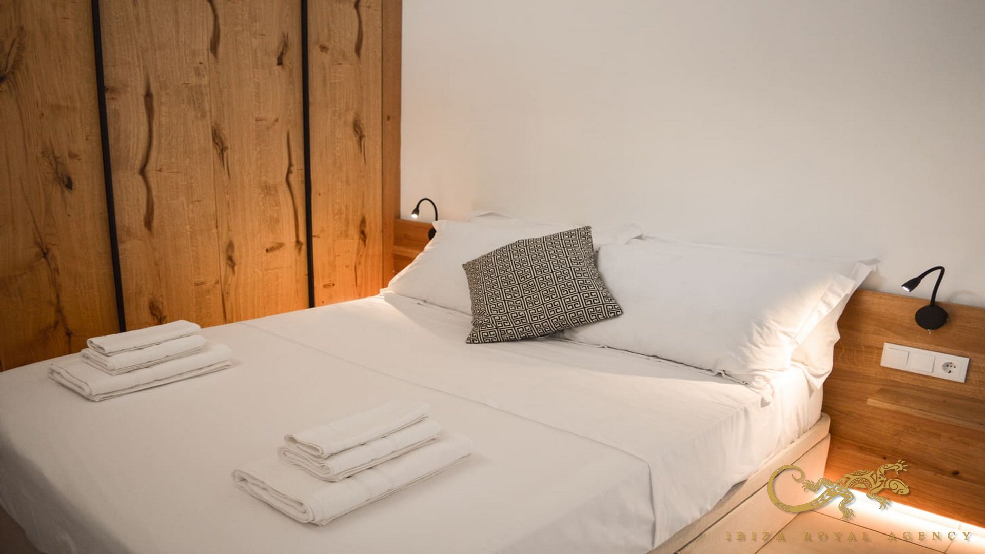 Dzīvoklis Cala Vadella, Ibiza, Spānijā 13 istabas, 625 m2 Nr. 129908