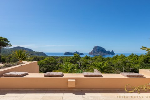 Apartment in Cala Carbo, Ibiza, Spain 2 bedrooms, 93 sq.m. No. 129991