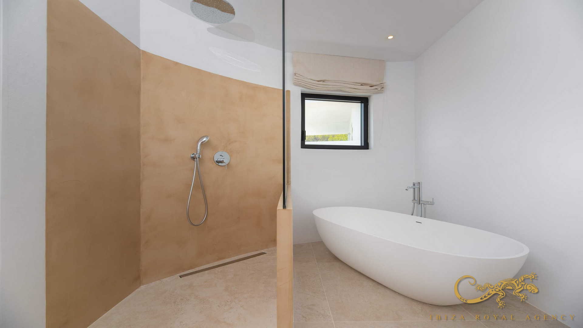 Villa i Cap Martinet, Ibiza, Spanien 5 sovrum, 415 kvm. Nr. 130030