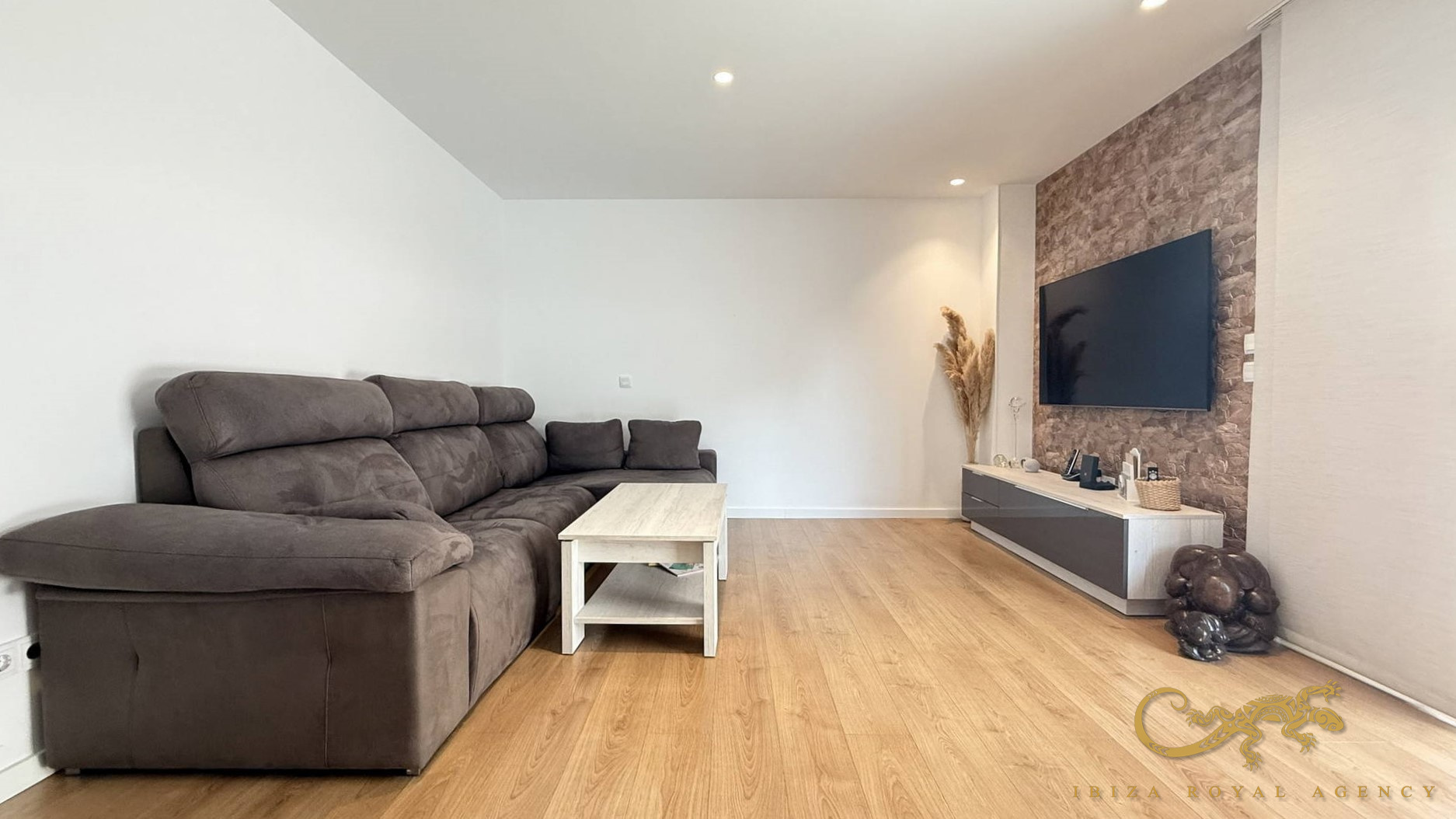 Huoneisto Ibiza town, Ibiza, Espanja 2 makuuhuonetta, 84 m2 No. 129997