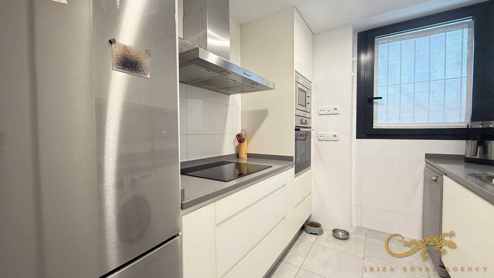 Huoneisto Ibiza town, Ibiza, Espanja 2 makuuhuonetta, 84 m2 No. 129997