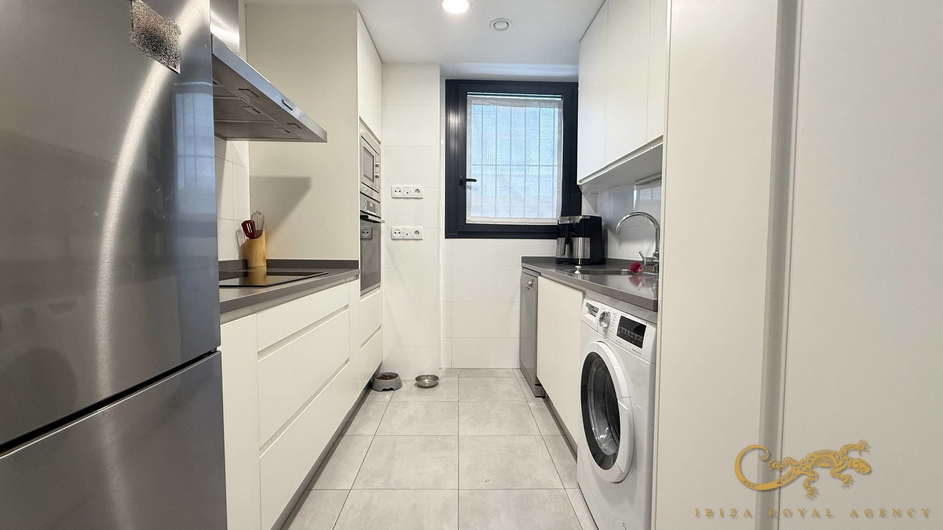 Huoneisto Ibiza town, Ibiza, Espanja 2 makuuhuonetta, 84 m2 No. 129997